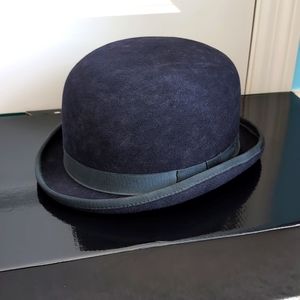 Reed Hill Navy Derby Sz 7